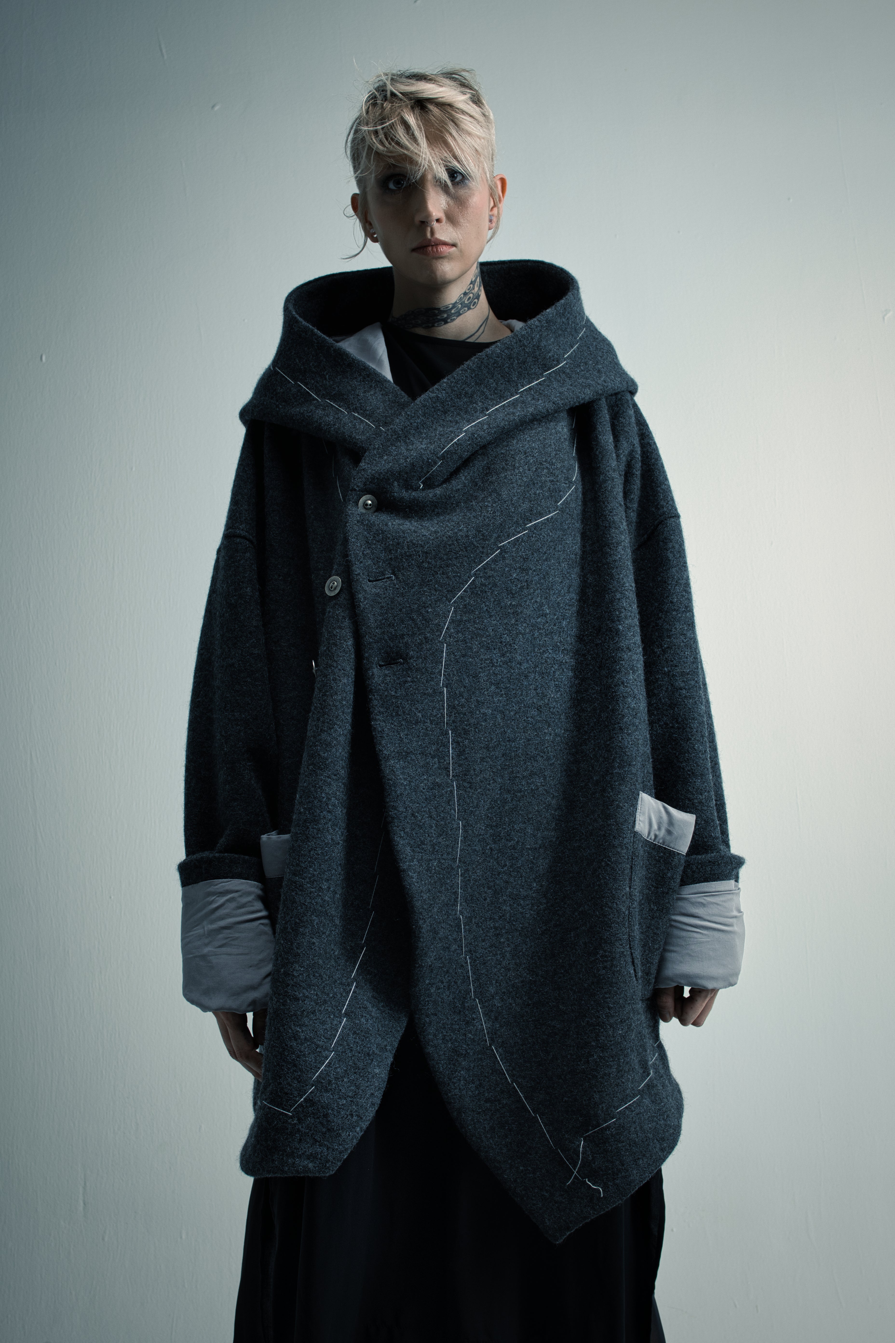 Coat "Hülle"